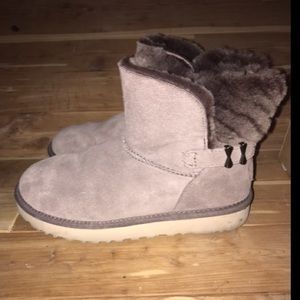 UGG Mini Fluff